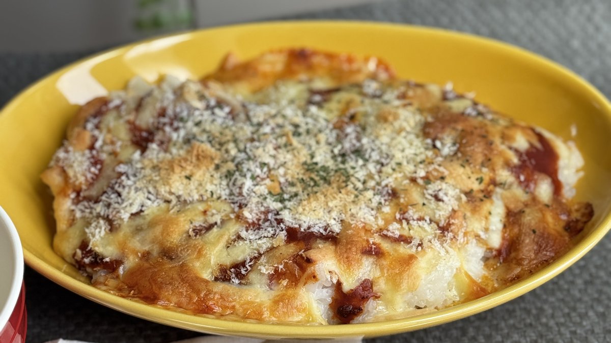 焼き上がったべちゃべちゃご飯のドリア